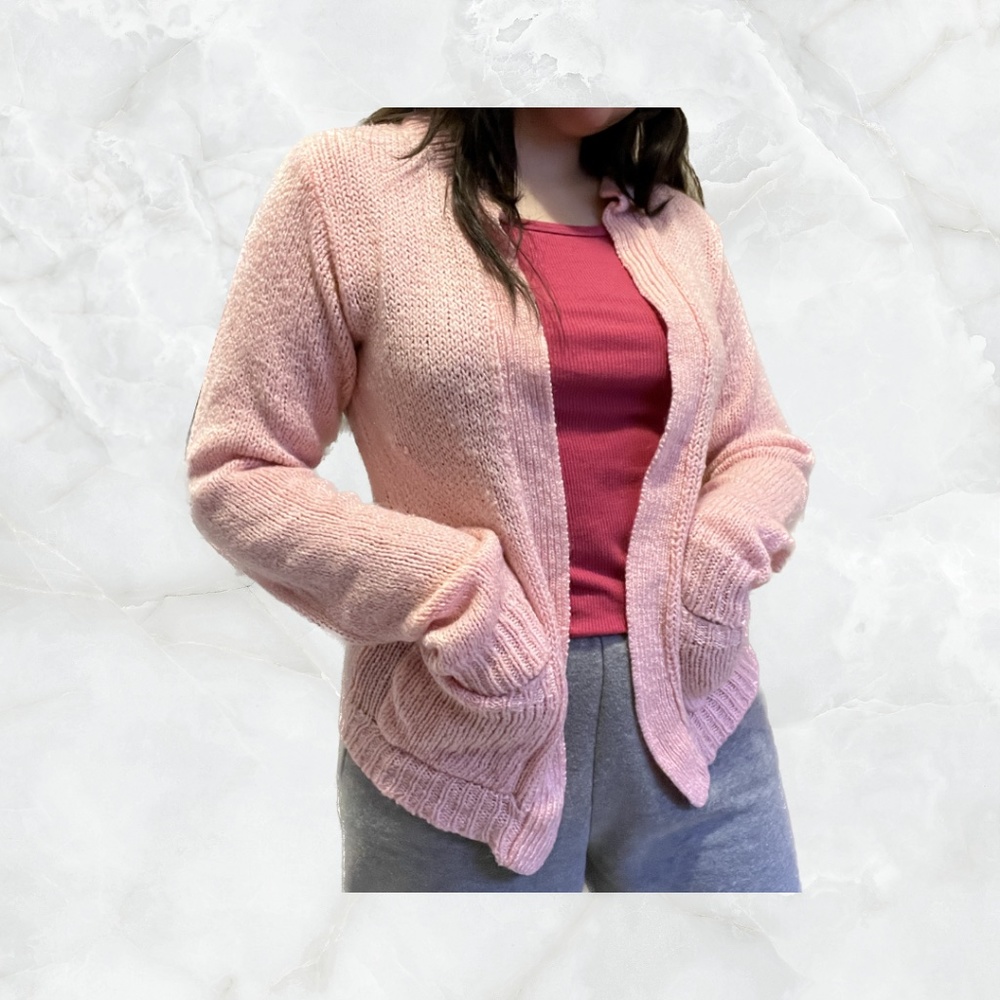 Cute and Comfy Pastel Pink Knitted Sweater with Pockets